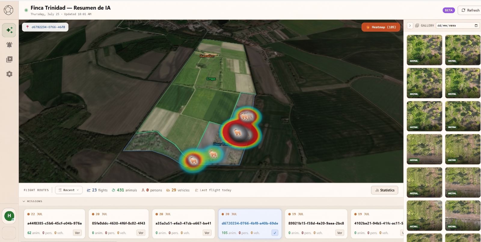 Resumen generado por IA con mapa satelital, detecciones y registro de misiones de una finca
